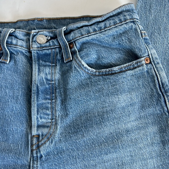 Levis 501S Skinny women’s button fly blue jean raw hem slight distressing - Picture 6 of 16